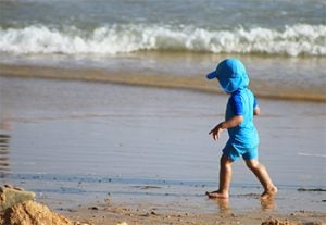 Luftvärmepump perfekt i fritidshus 1 Polarpumpens Energiblogg Varm sommar - barn på stranden
