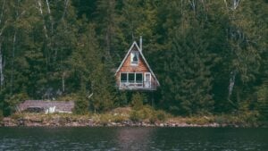 Varför luktar mitt sommarhus så konstigt? 1 Polarpumpens Energiblogg Varför luktar mitt sommarhus konstigt?